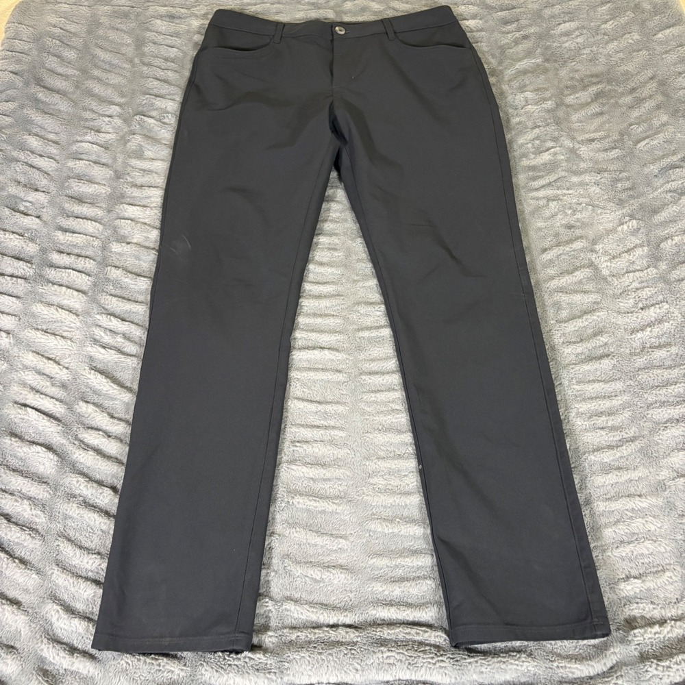 Vuori Mens Meta Pant Charcoal Grey 5-Pocket Tech Performance Trousers 36x30